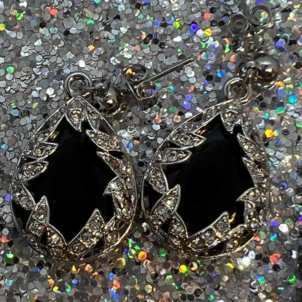 Silver-Tone Teardrop Obsidian Stone Encased Crystal Pendant & Matching Earrings - Picture 5 of 9